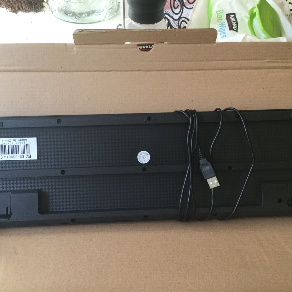 Keyboard In Box - Picture 4 of 4